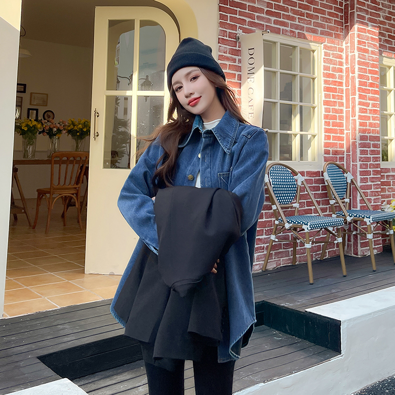 Women's Winter Fleece-Lined Loose Fit Retro Blue Denim Shirt Jacket - Image 2