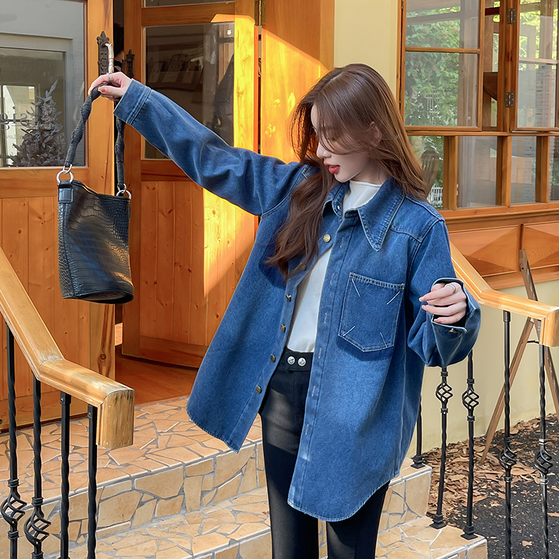 Women's Winter Fleece-Lined Loose Fit Retro Blue Denim Shirt Jacket - Image 3